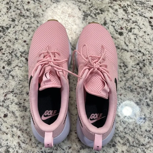 Women’s Nike golf shoes roshe pink - Picture 4 of 8